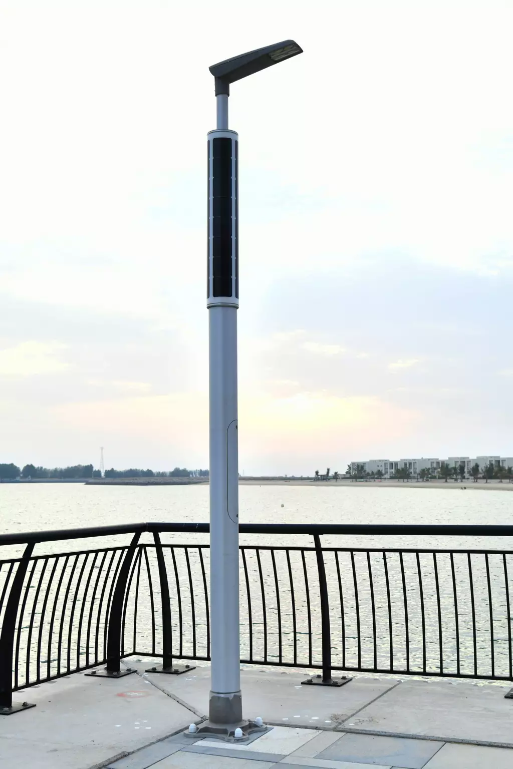 Soluxio solar boulevard light pole