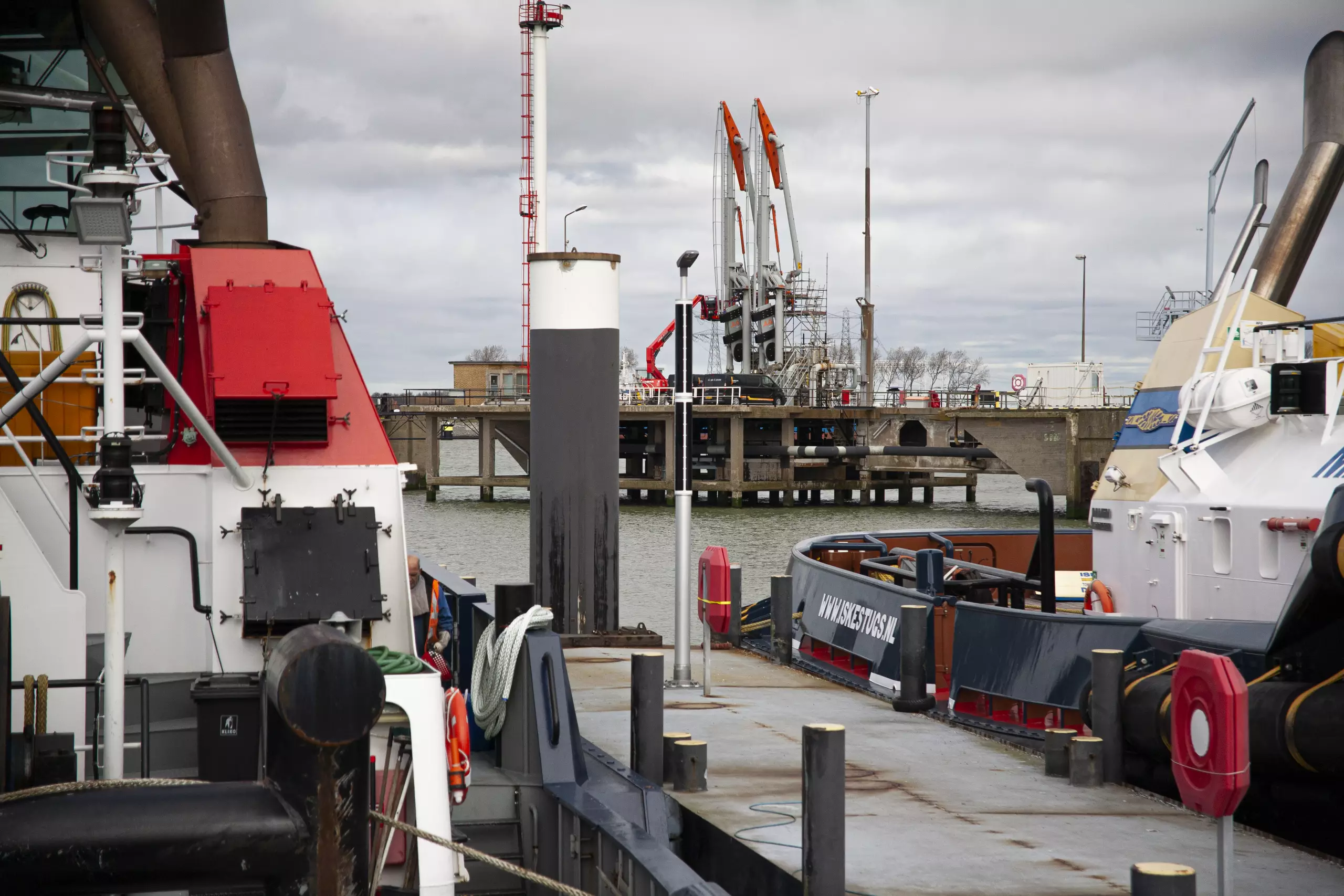 solar industrial lighting at harbor