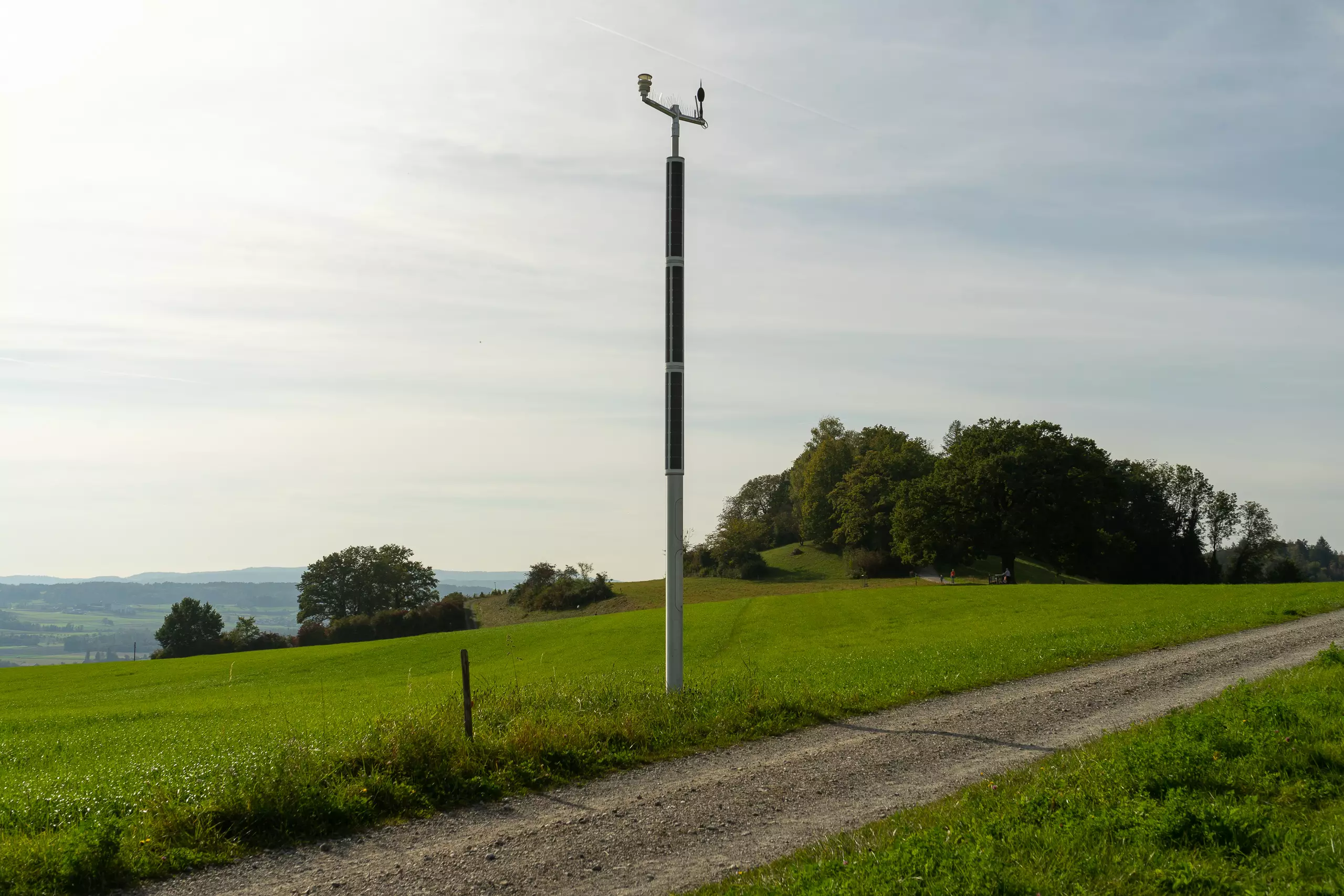 Soluxio solar smart pole connected