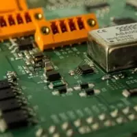 Electrónica PCB, control especializado, hardware personalizado, solar, PV Soluxio