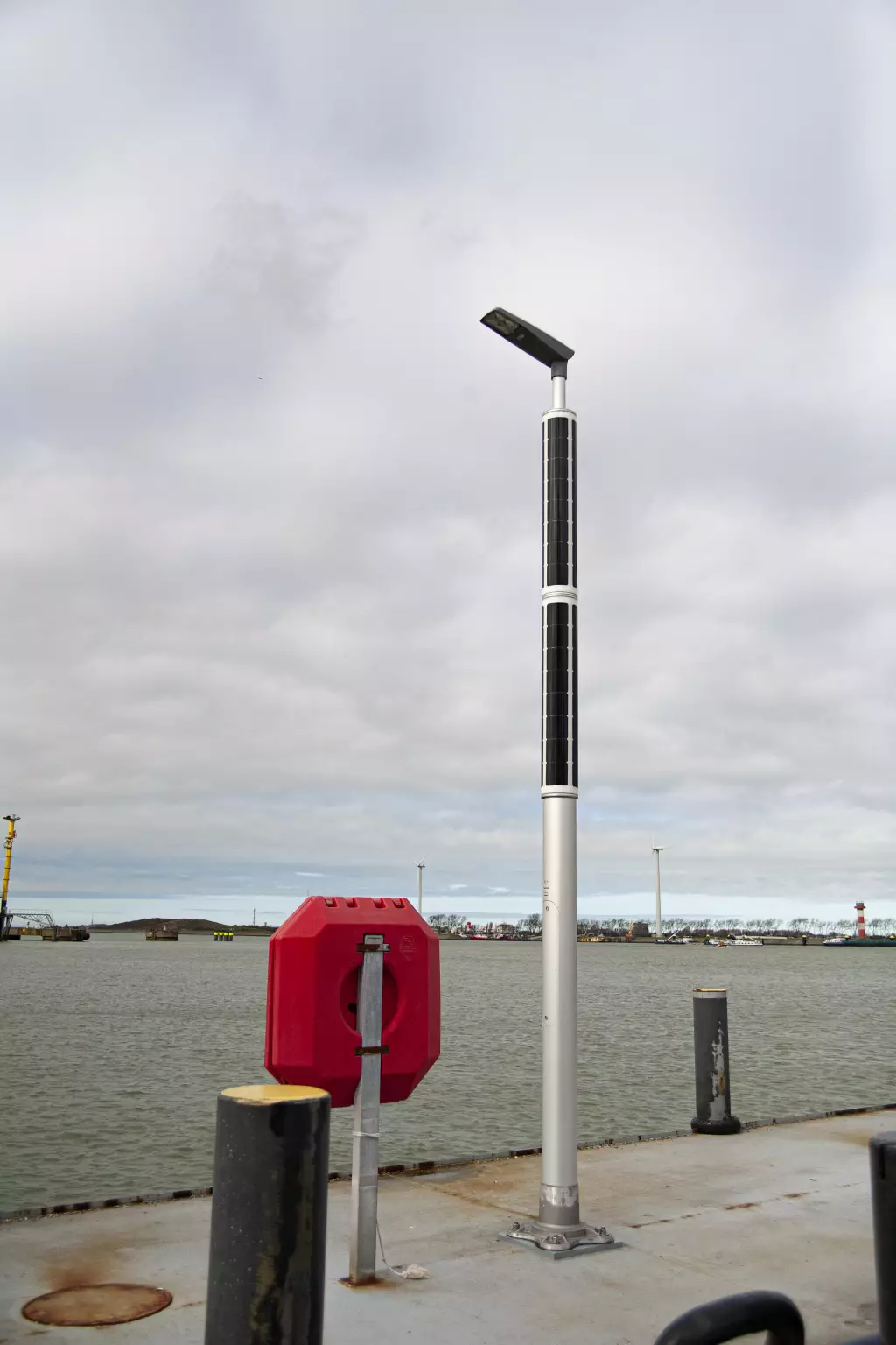 Soluxio solar light pole industrial at dock