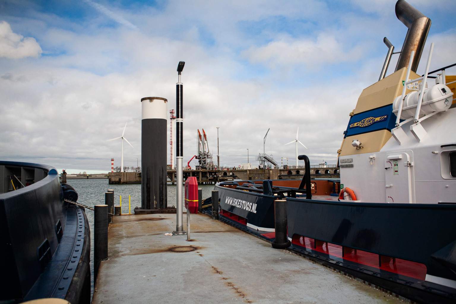 Solar Industrielle Beleuchtung am Hafen
