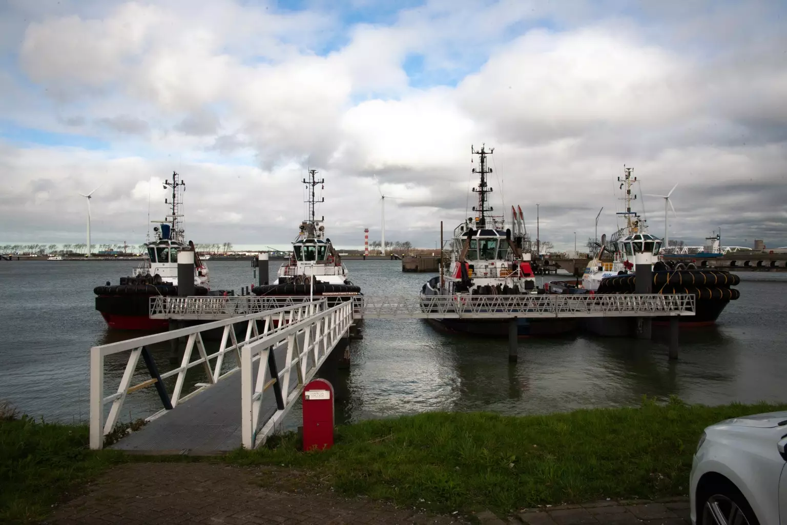 Solar Industrielle Beleuchtung am Ponton