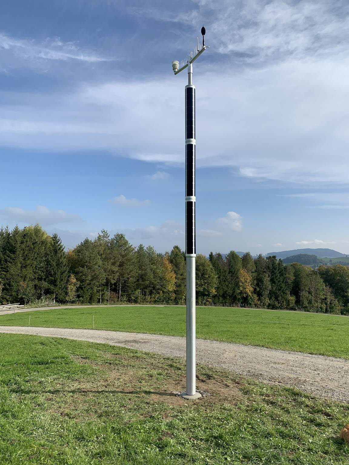 Smart solar Soluxio with double maintenance hatch