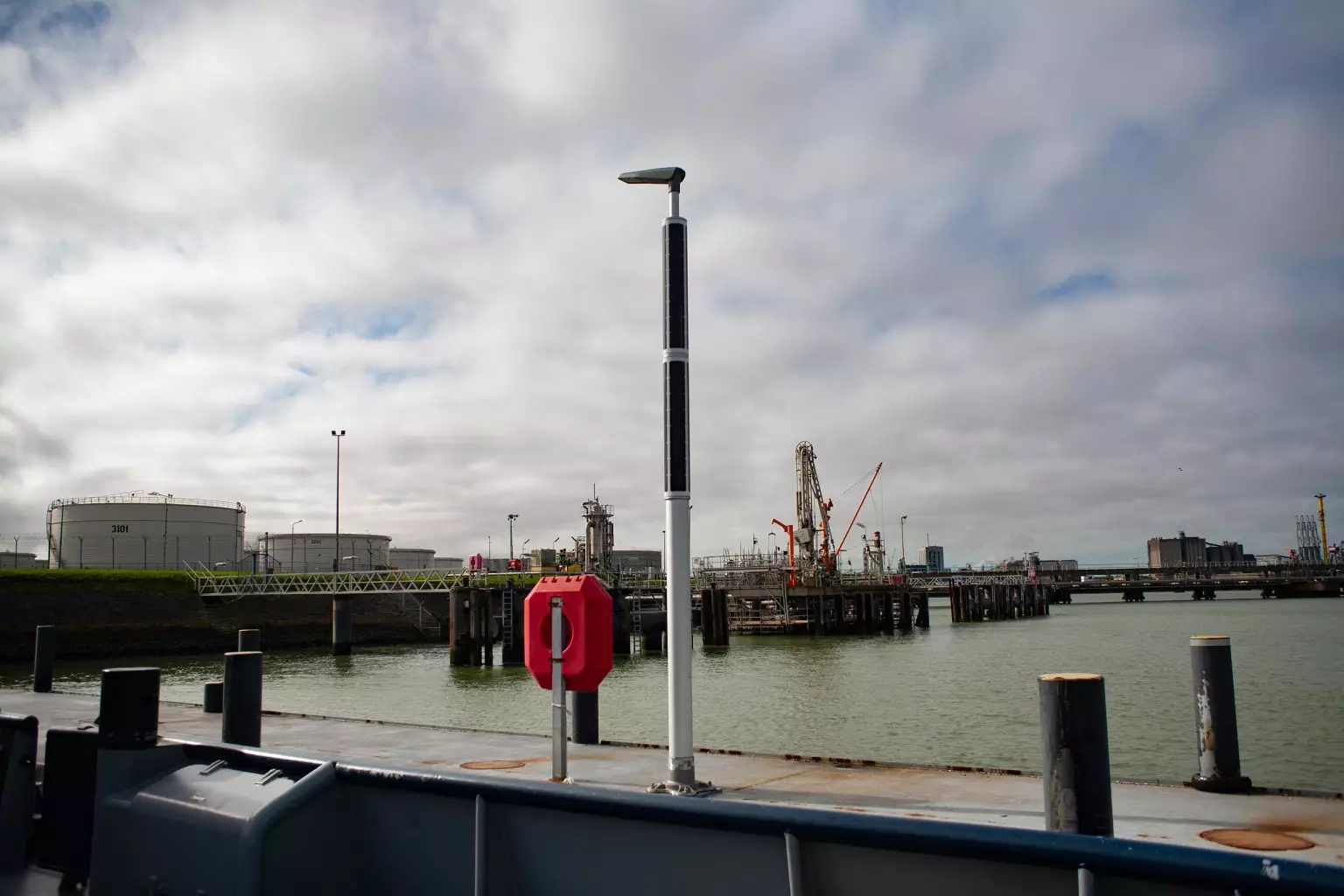Industrie Solar Licht mit Hafen