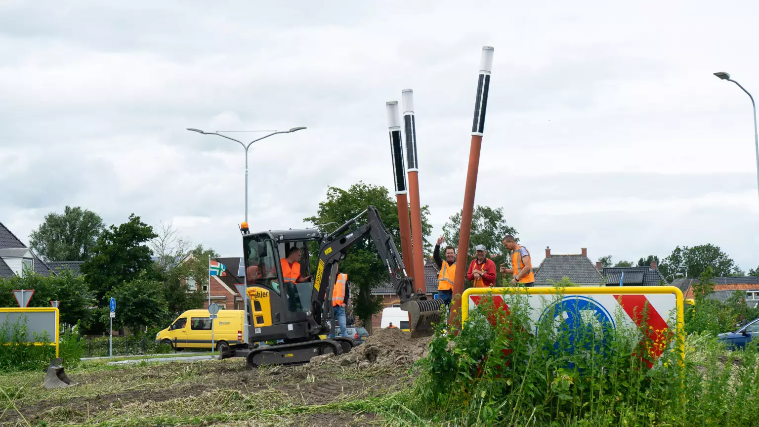 Installing the Soluxio design solar lights